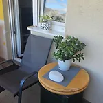 Apartamento Sa Parkingom *