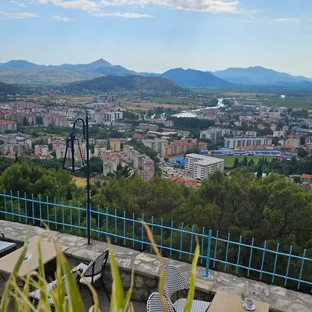 Apartamento Sa Parkingom *